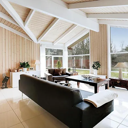 Three-bedroom In Sjallands Odde Semesterbostad