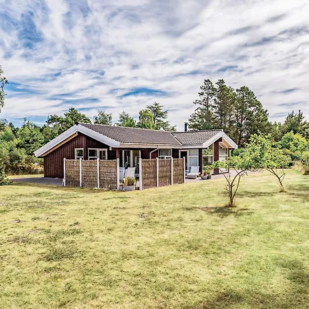 Three-bedroom In Sjallands Odde * Tjørneholm